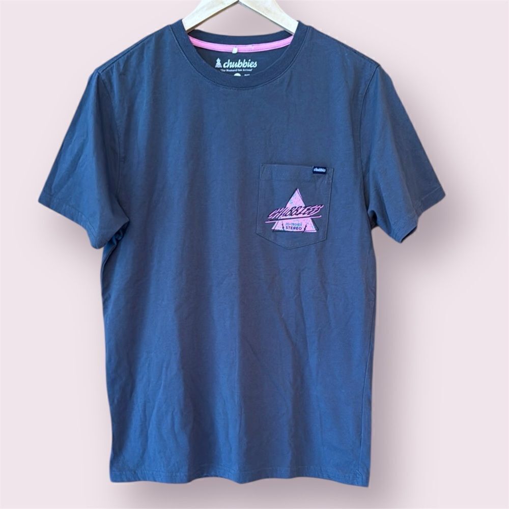 CHUBBIES Hi-Thigh Stereo Tee